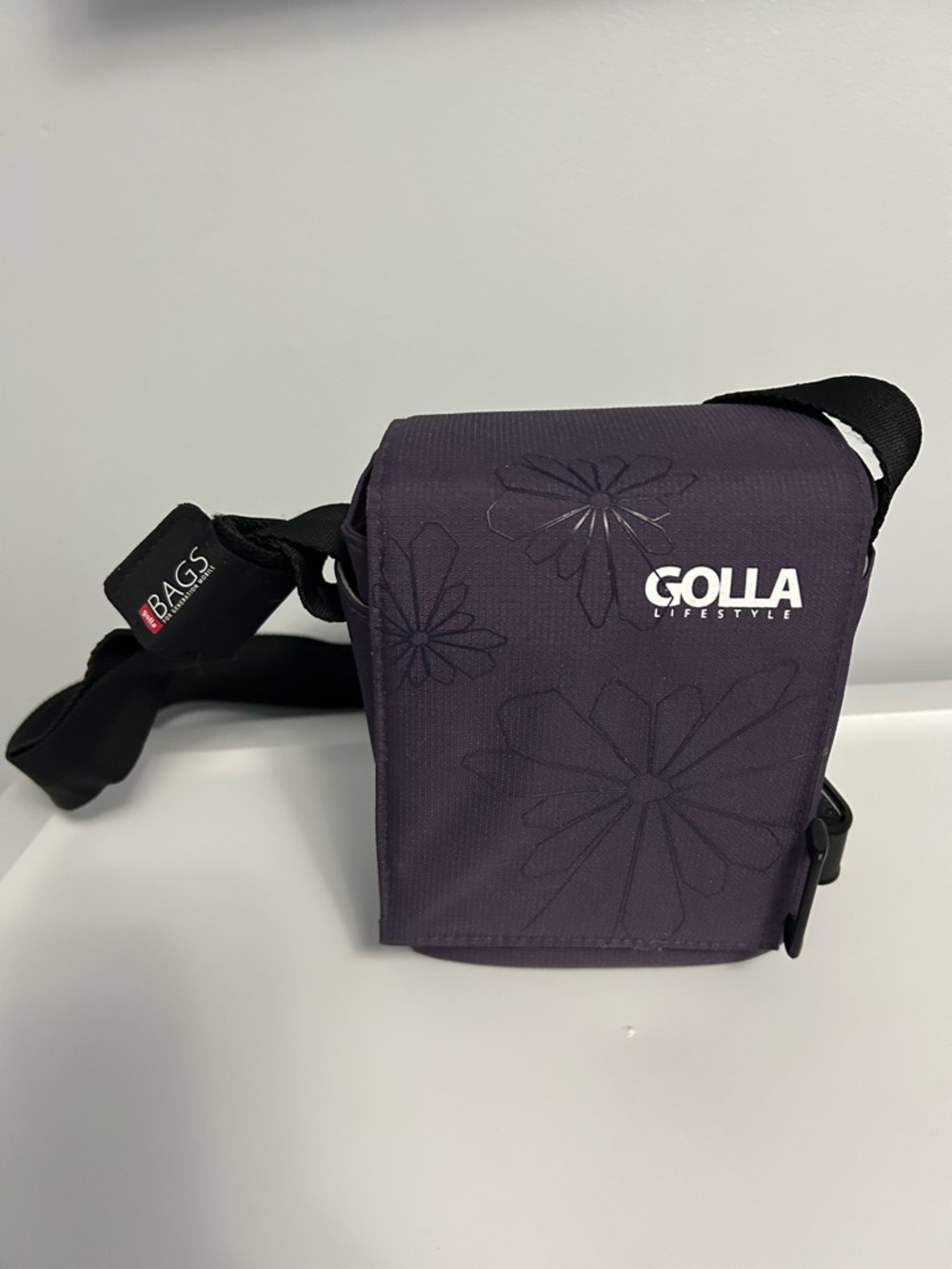 Golla Lifestyle Purple Crossbody Camera Bag